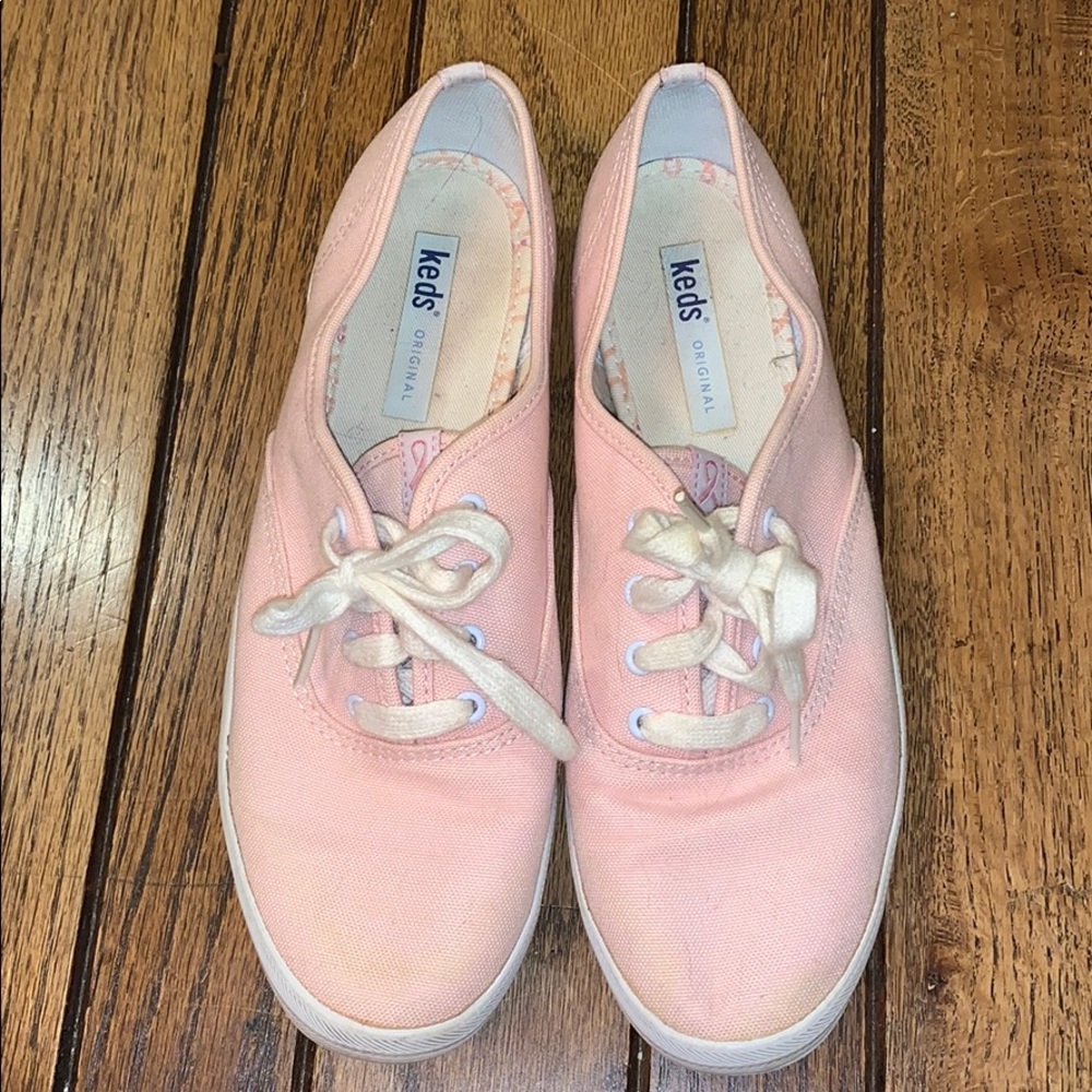 Pink keds!